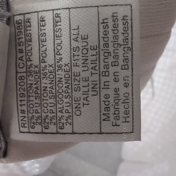 Reebok, NHL Montreal Canadiens Blue Mesh Snapback Sports Hat. - Picture 10 of 11